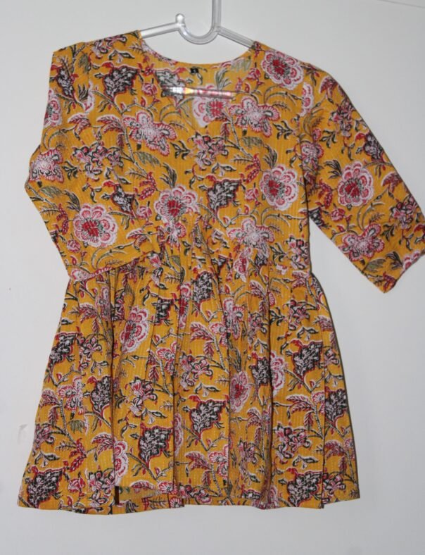 Elegant Cotton Katha Yellow Top: A Wardrobe Essential - Image 3